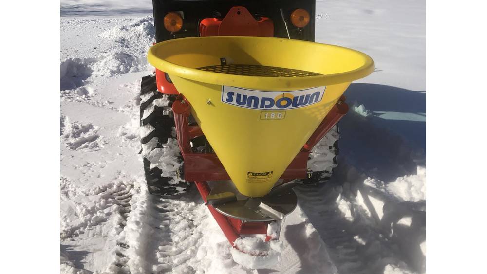 SPREADER, SALT VERSION, 440# – Ford Distributing