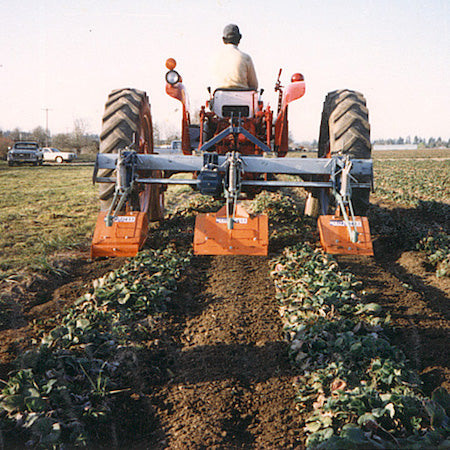 FP 90 working in strawberries