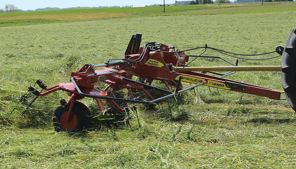 Pequea TT4100 Tedder